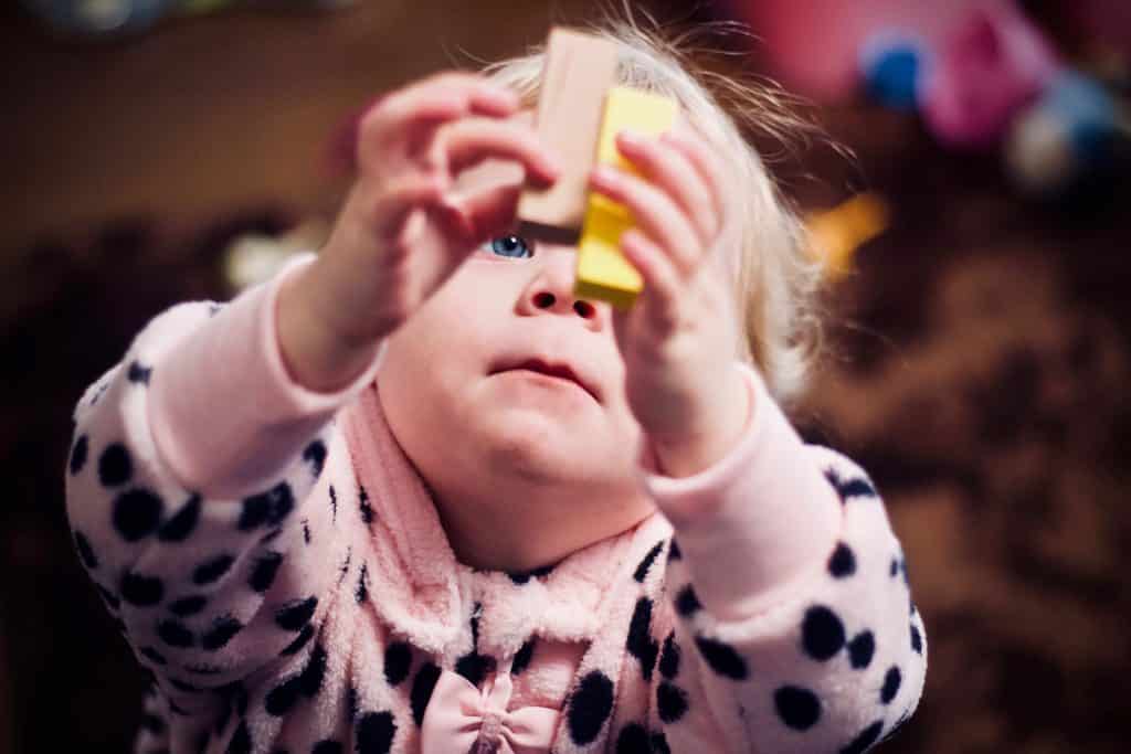 L'enfant apprend par le jeu