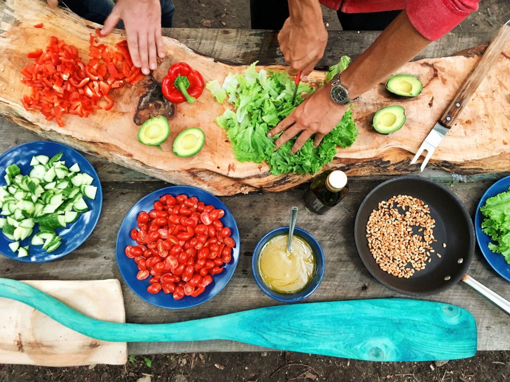 Psychologie : cuisiner rend plus heureux